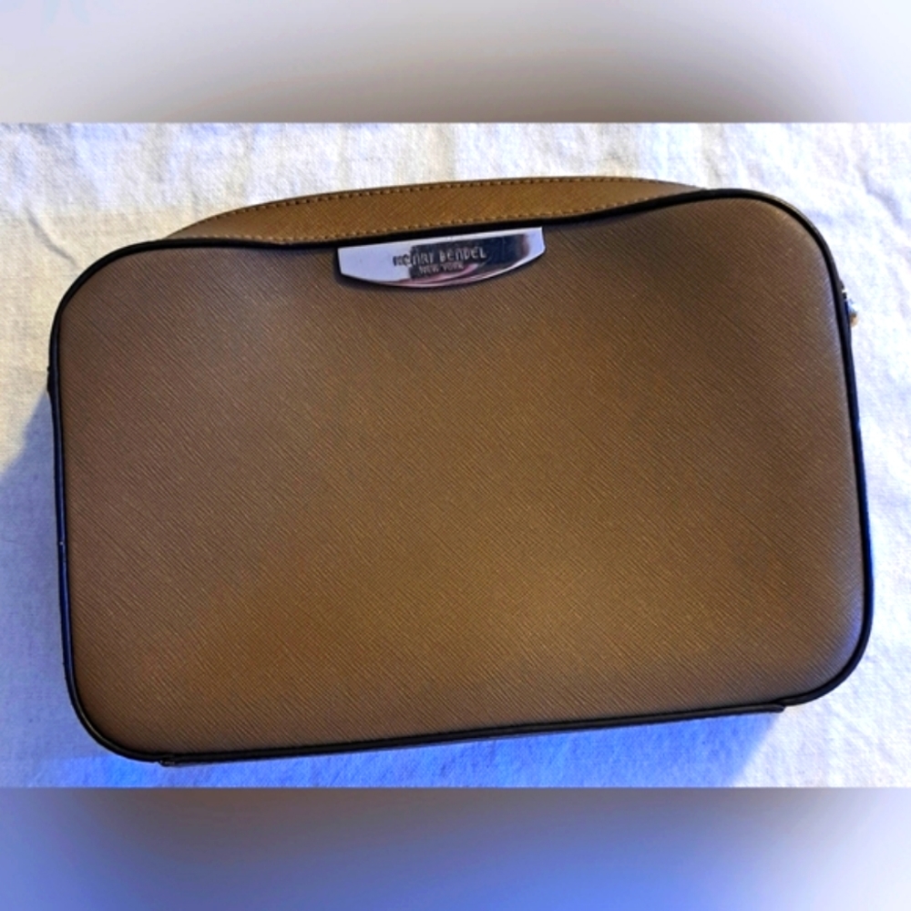 Vintage Henri Bendel Discontinued Mauve Neutral Toned Tan Crossbody Purse Bag